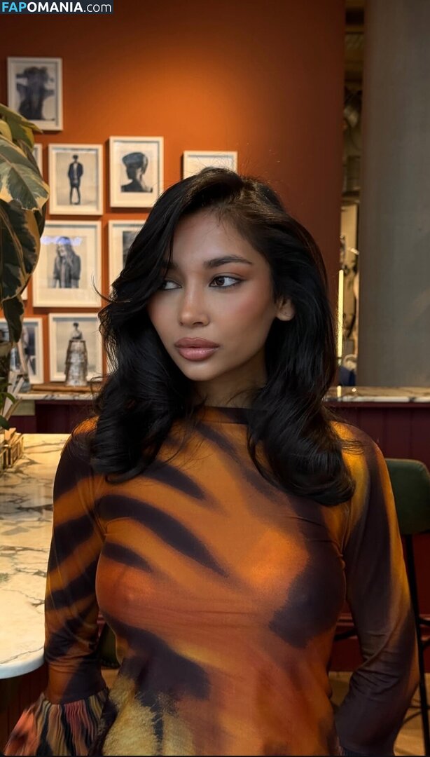 Zaina Sarah / zaina.sarah Nudo OnlyFans  Foto trapelata #3