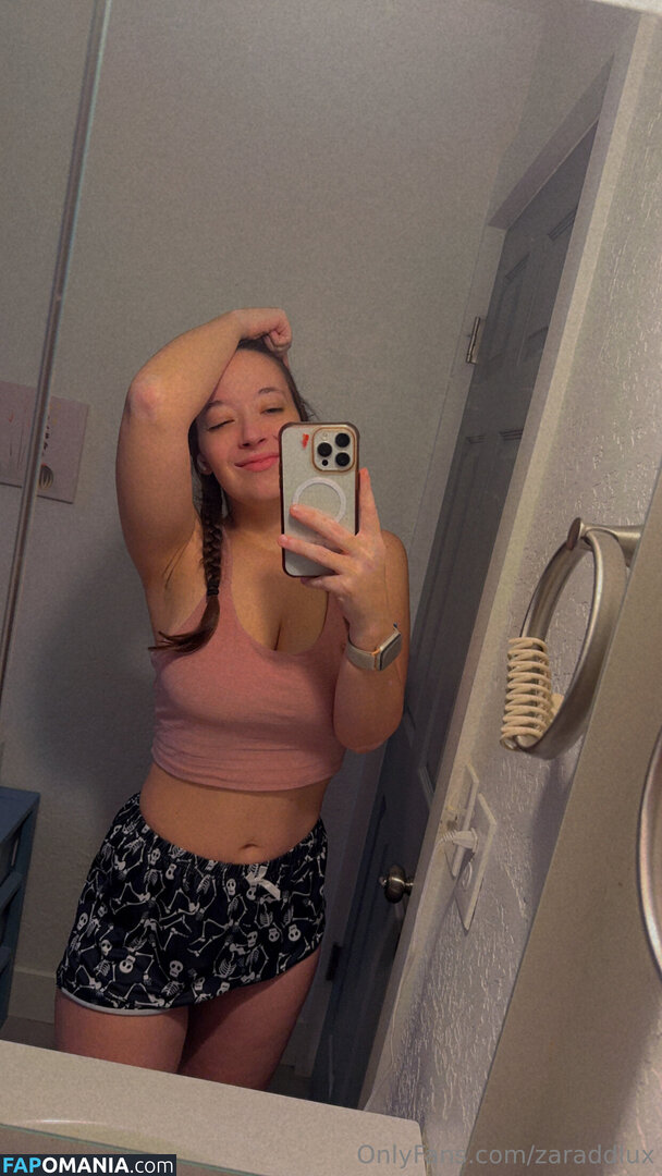 zaraddluxe / zaraluxeee Nudo OnlyFans  Foto trapelata #15