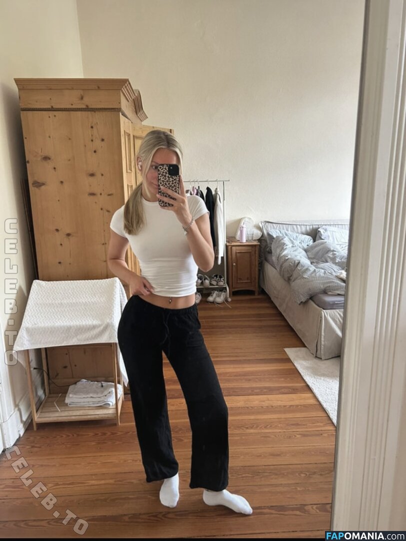 Zarah Ellen / zarah.ellen / zarah_eln Nudo OnlyFans  Foto trapelata #1