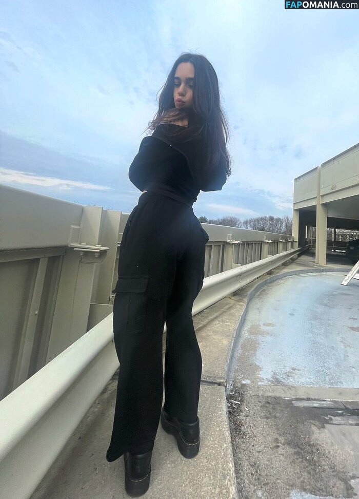 goddesszaria / goddesszariaa / https: / zarrrrrrrrrr3 Nudo OnlyFans  Foto trapelata #1