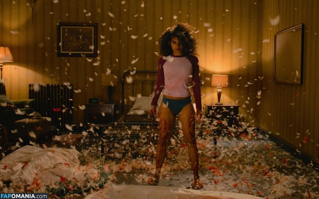 Zazie Beetz / zaziebeetz Nudo OnlyFans  Foto trapelata #1