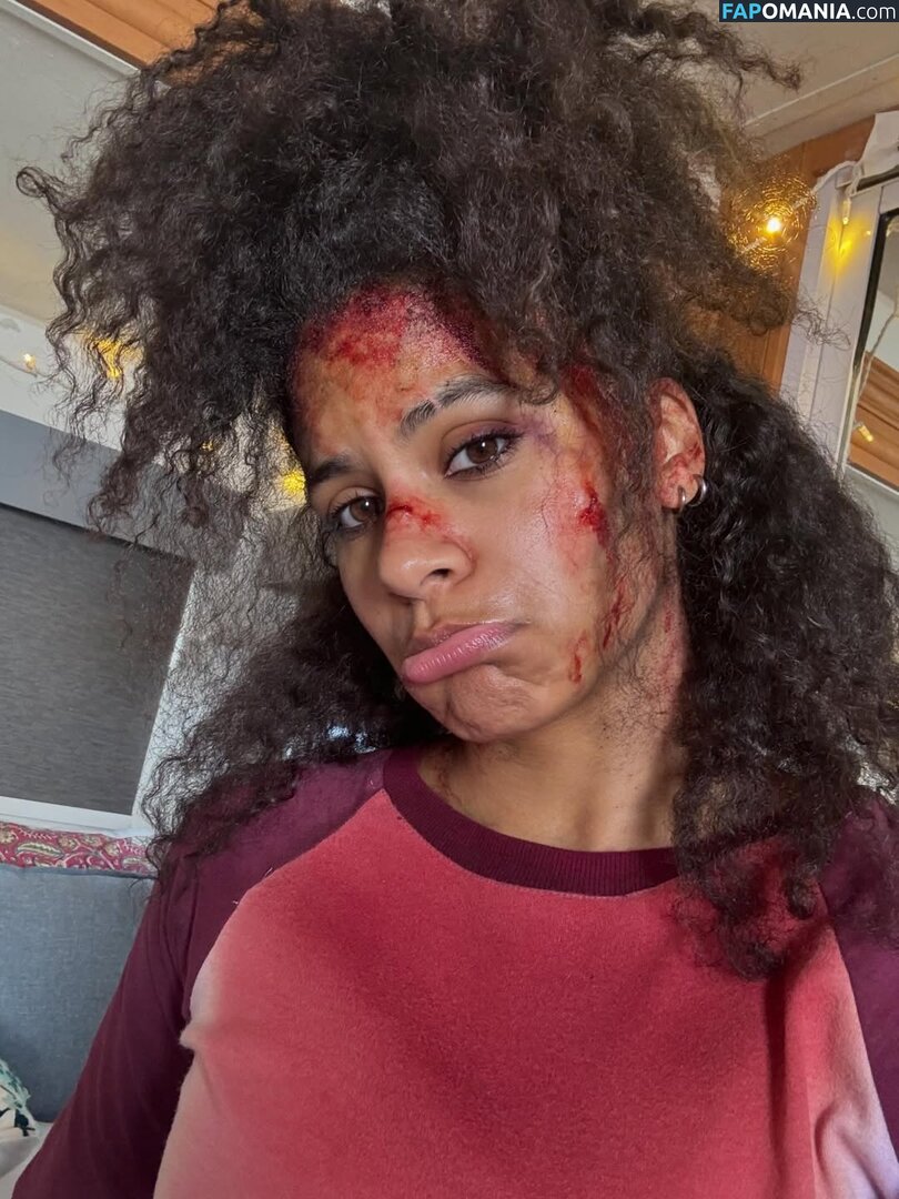 Zazie Beetz / zaziebeetz Nudo OnlyFans  Foto trapelata #5