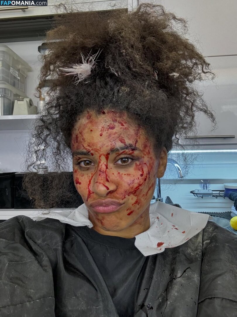 Zazie Beetz / zaziebeetz Nudo OnlyFans  Foto trapelata #10
