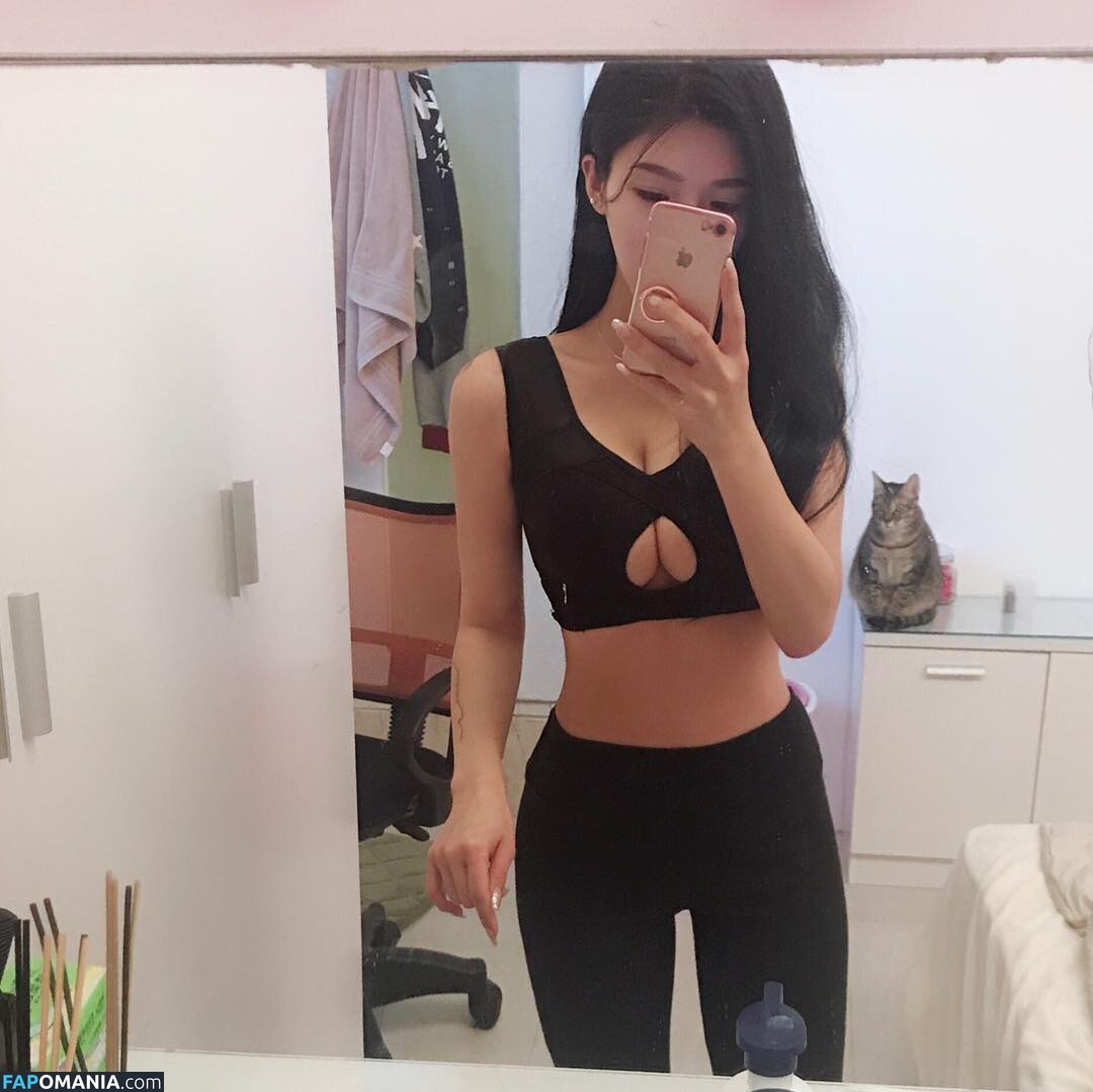 https: / zeng.zzzz Nudo OnlyFans  Foto trapelata #11