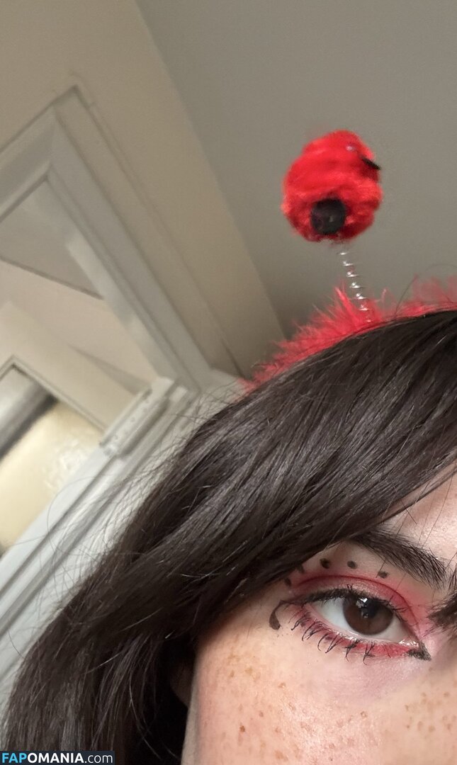 Zobug / snaiIgirl / zobug_ Nudo OnlyFans  Foto trapelata #18