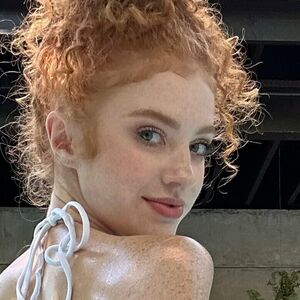 Zoe Canbebought